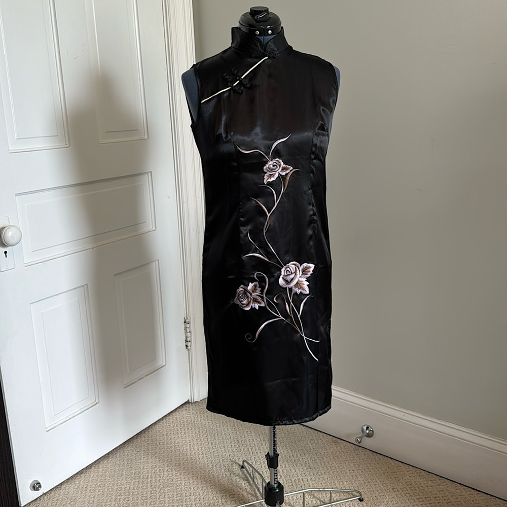 New Women’s Midi Embroidered Cheongsam / Qipao Black Dress Floral